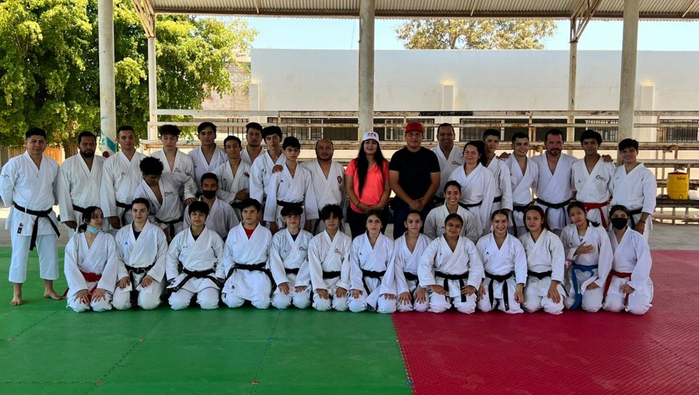 La Selección Estatal de Karate Do se concentra en el municipio de Angostura