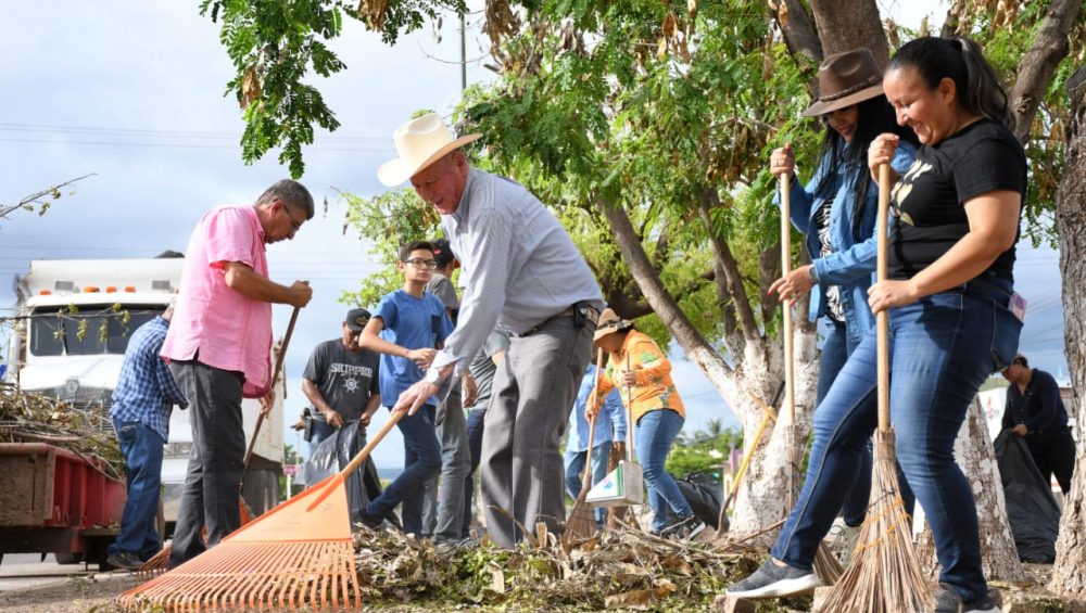 Autoridades transforman a Chinitos con jornada de limpieza y reforestación