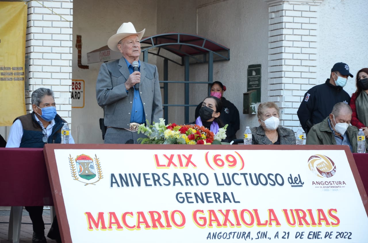 Conmemoran autoridades de Angostura el 69 aniversario luctuoso del general, Macario Gaxiola Urías