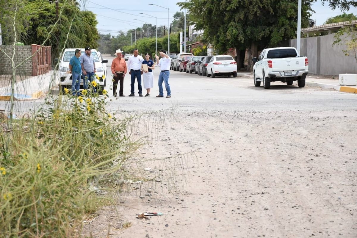 Alcalde, Miguel Ángel Angulo, proyecta la pavimentación de la calle Emiliano Zapata en la cabecera de municipal